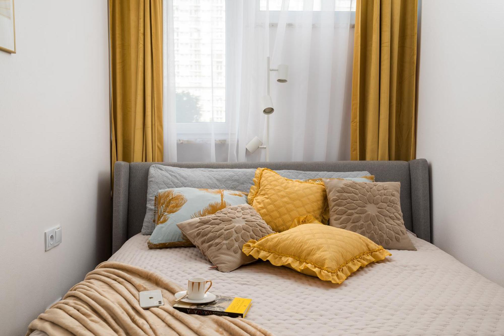 Gold Premium Central Suite 950 M To Central Station Parking Варшава Екстериор снимка